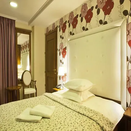 Decebal 4* Bucharest