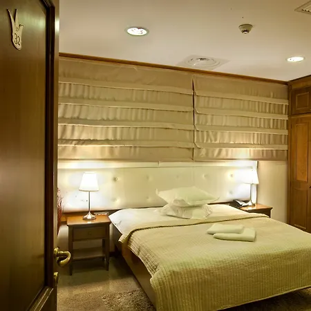 Hotel Decebal 4*
